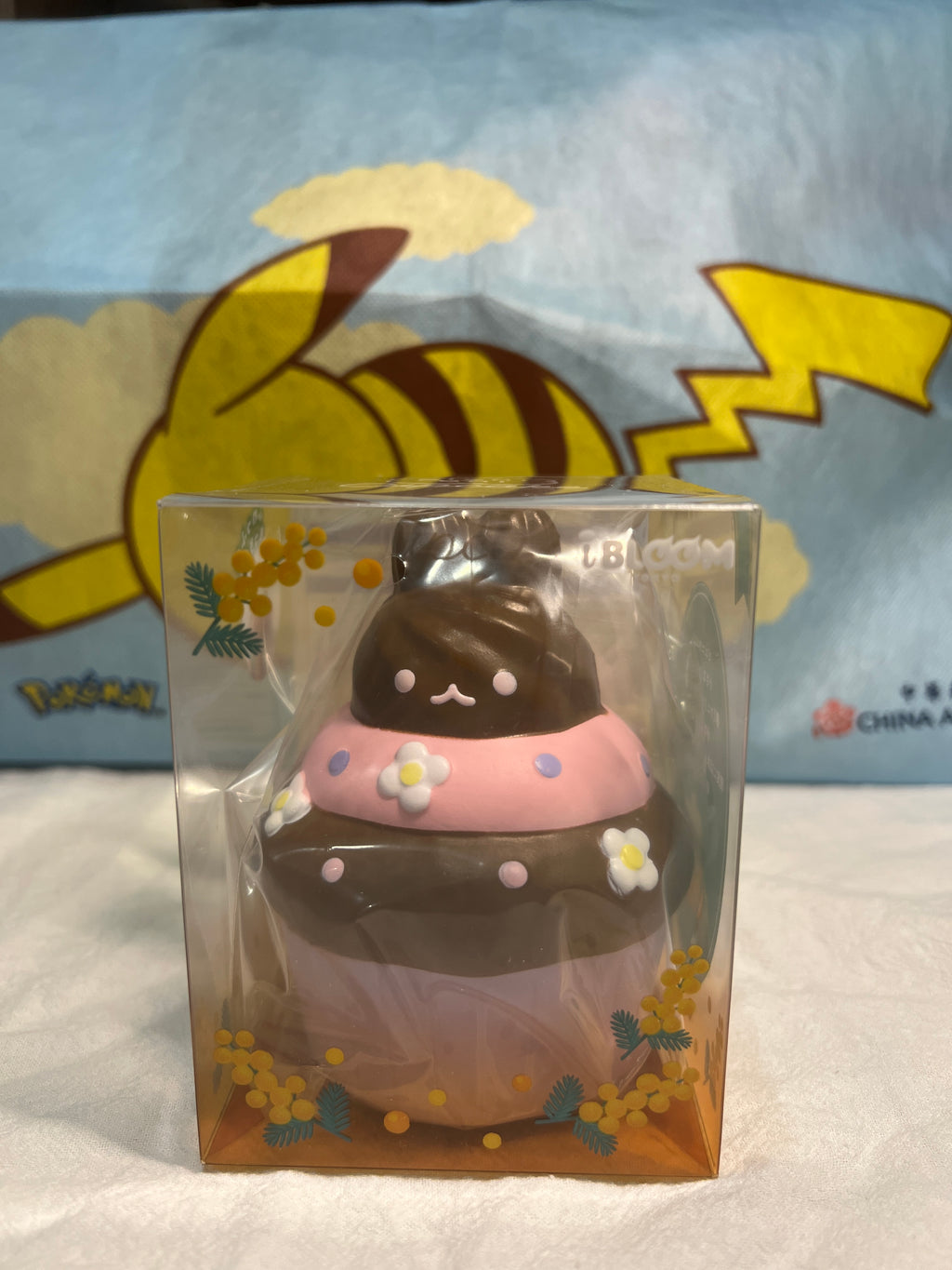 iBLOOM Pieni Uni Cupcake Squishy – Sumire Chocolate Scented Slow Rising Japanese Kawaii Squishy