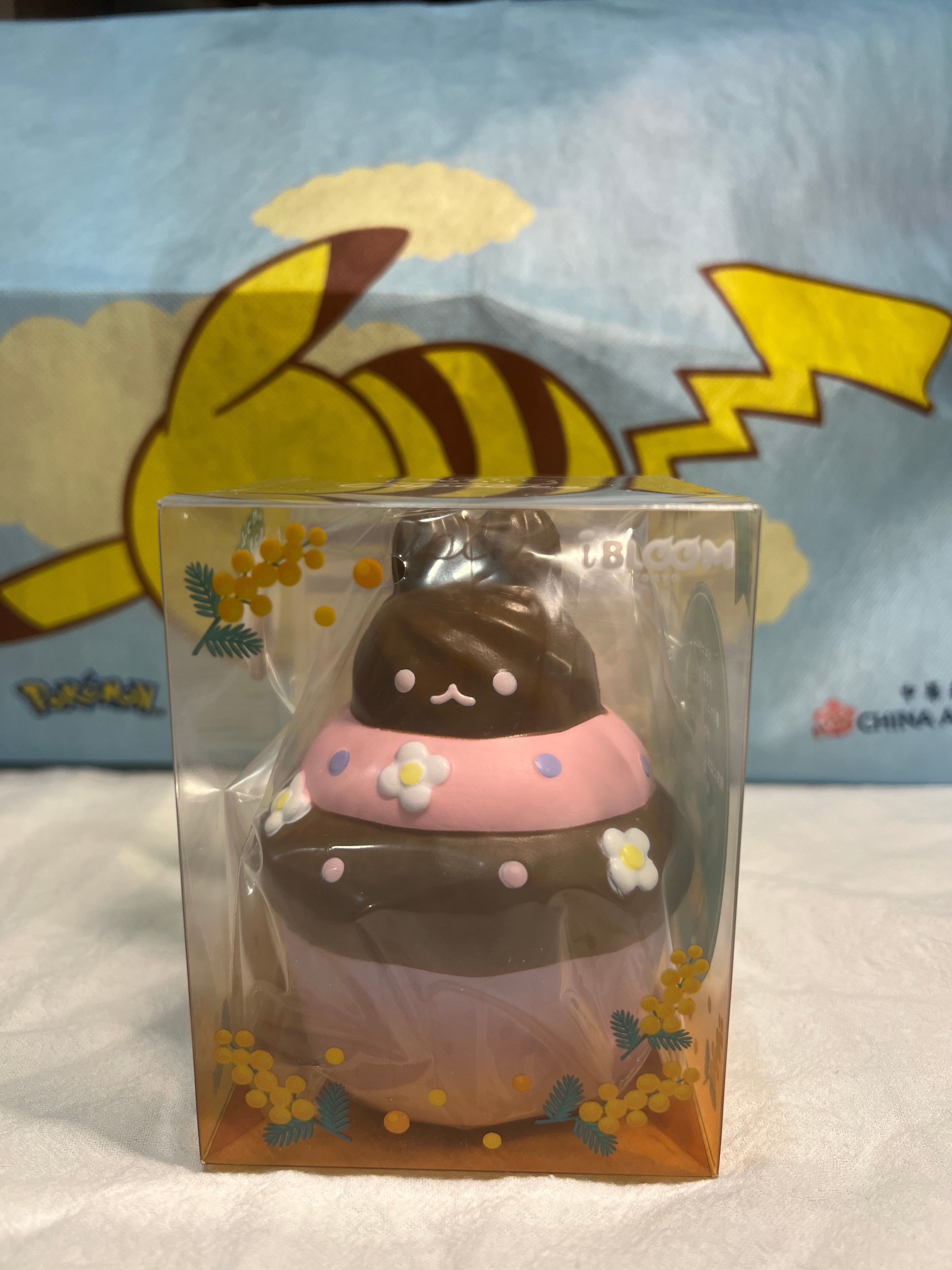 iBLOOM Pieni Uni Cupcake Squishy – Sumire Chocolate Scented Slow Rising Japanese Kawaii Squishy