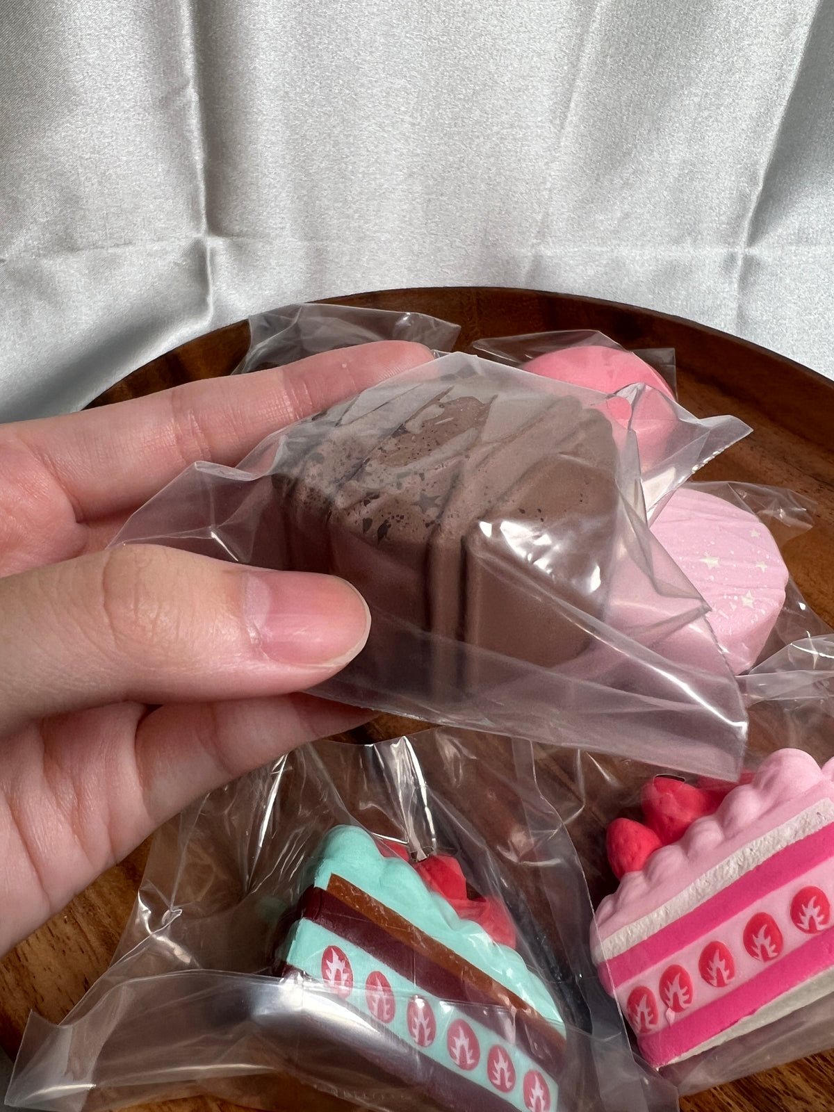 iBLOOM Sacher Torte Milk Chocolate Mini Squishy