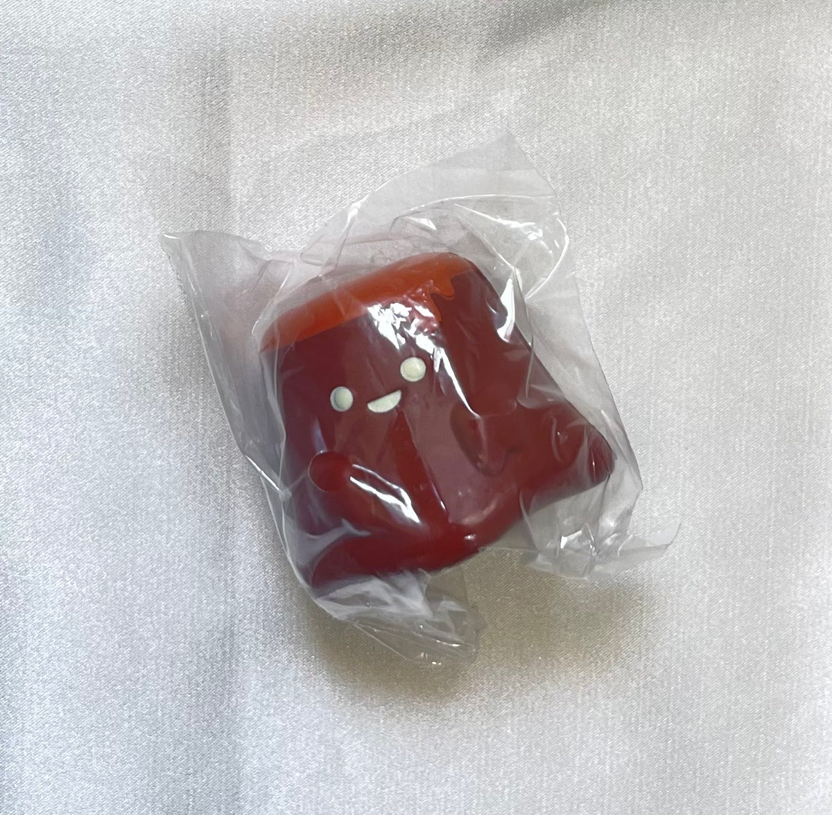 iBLOOM Chocolate Pudding Ghost chocolate scented squishy