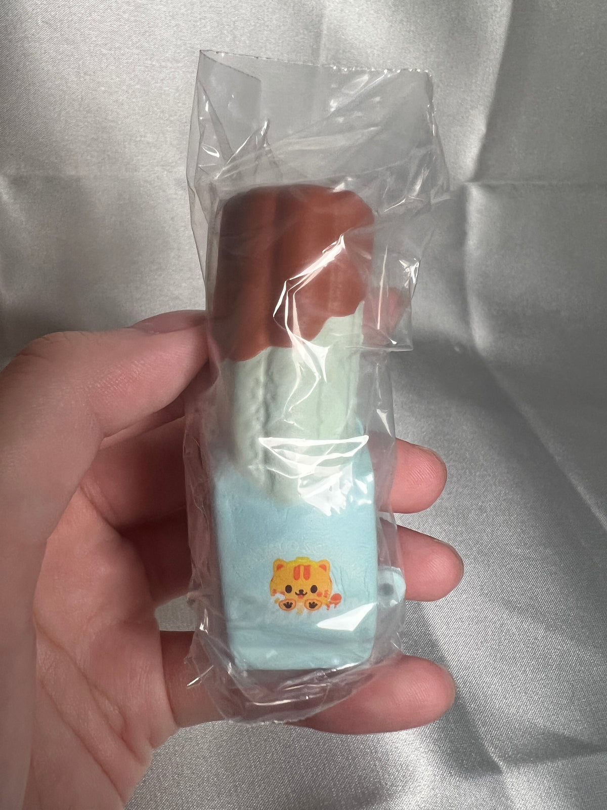 iBLOOM Mini Churro Chocomint Squishy Keychain – Marshmallow Dessert Toy