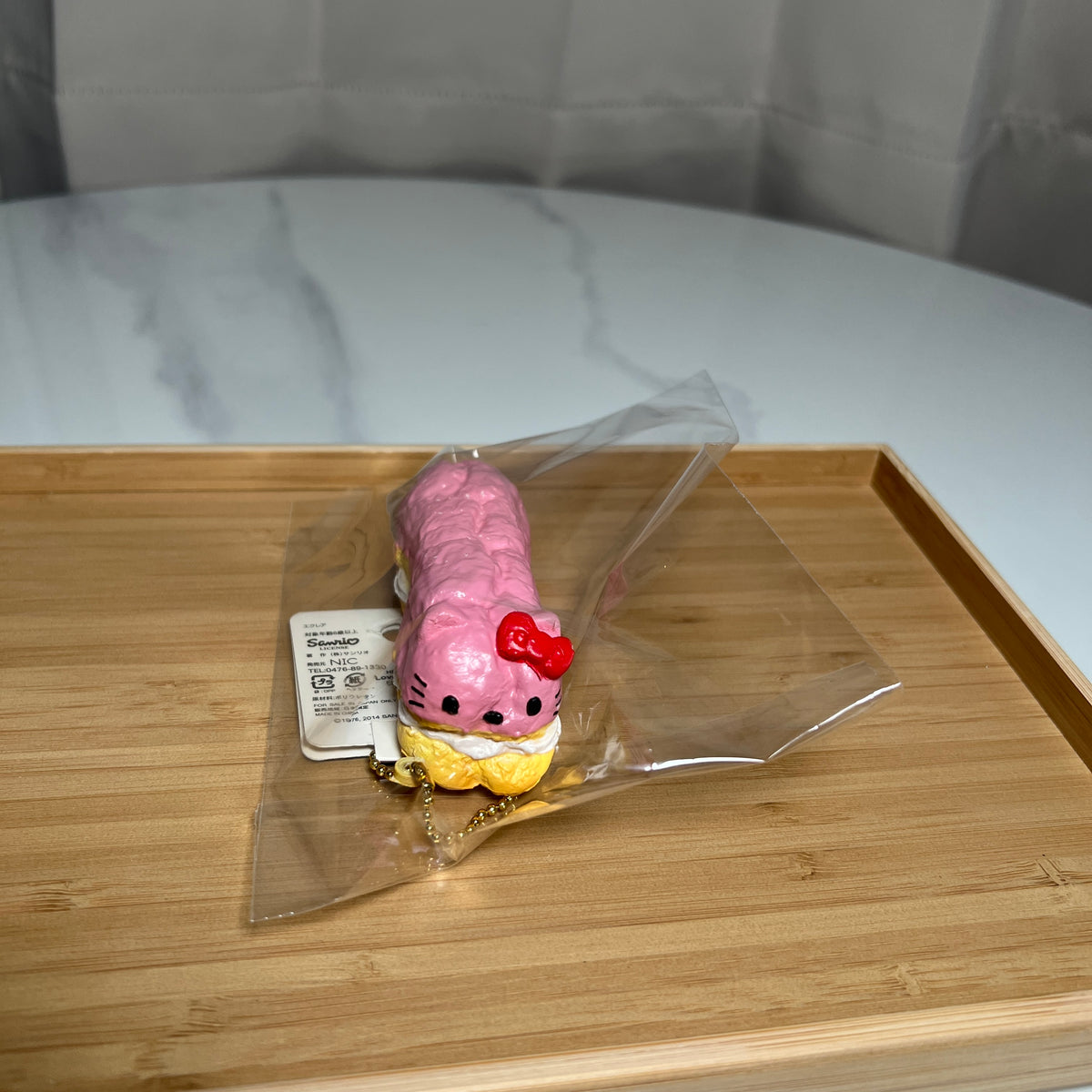 2014 Hello Kitty Lovely Sweets Pink Strawberry Eclair Squishy