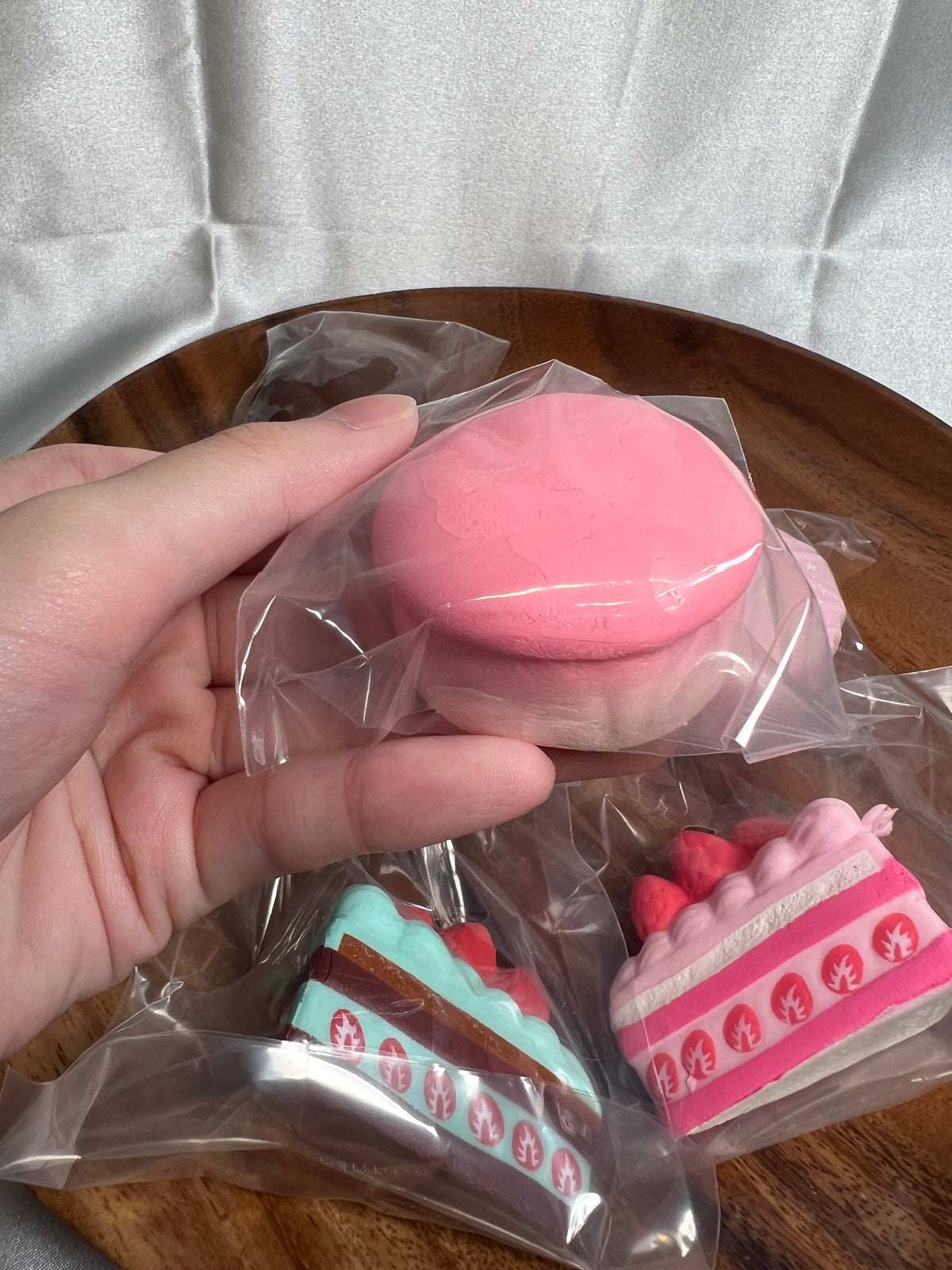 iBLOOM Sacher Torte Strawberry Milk Mini Squishy