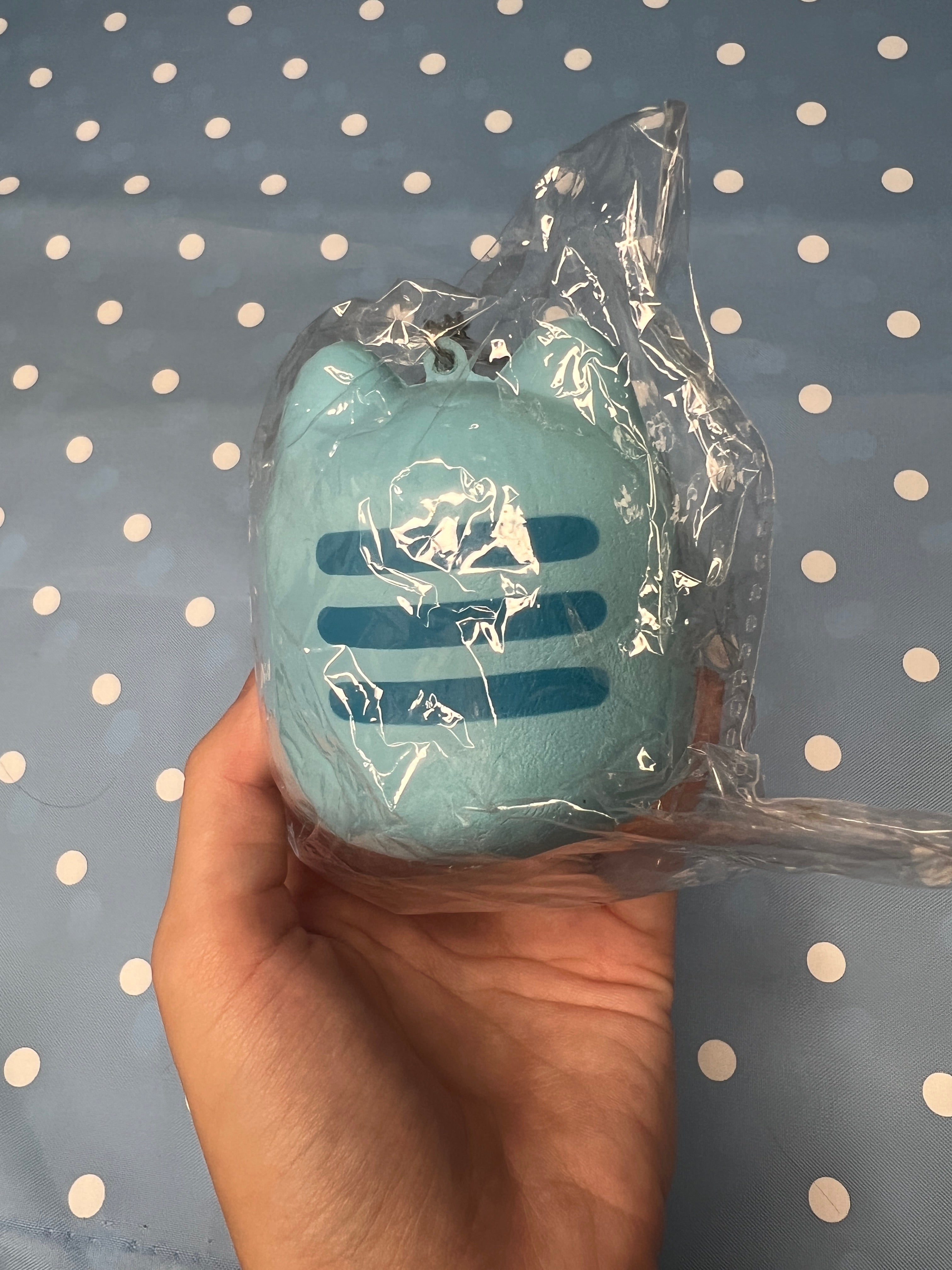 Bugcat Capoo squishy keychain original tag and packaging CP0147